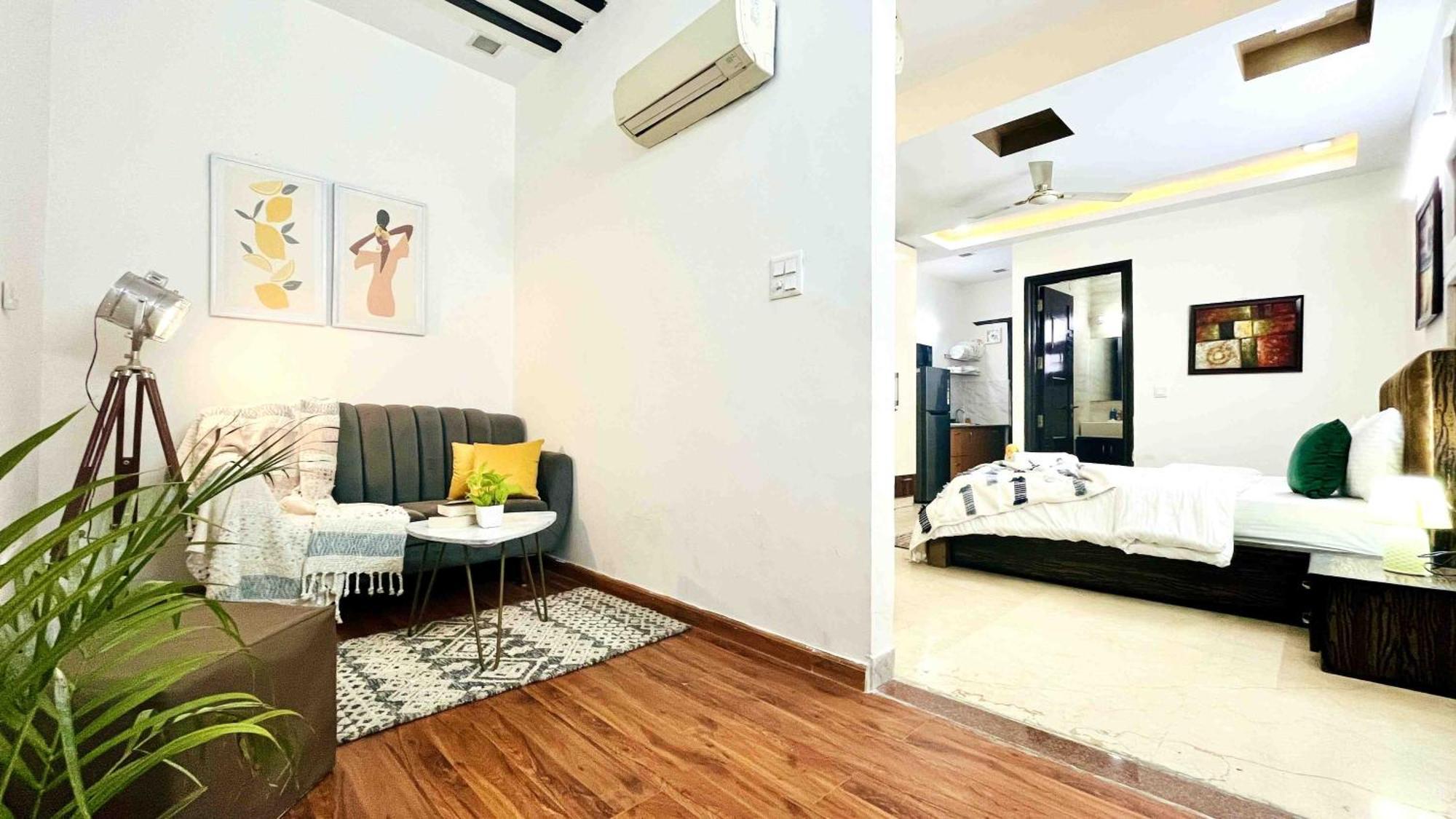 Olive Service Apartments - Greater Kailash New Delhi Room photo