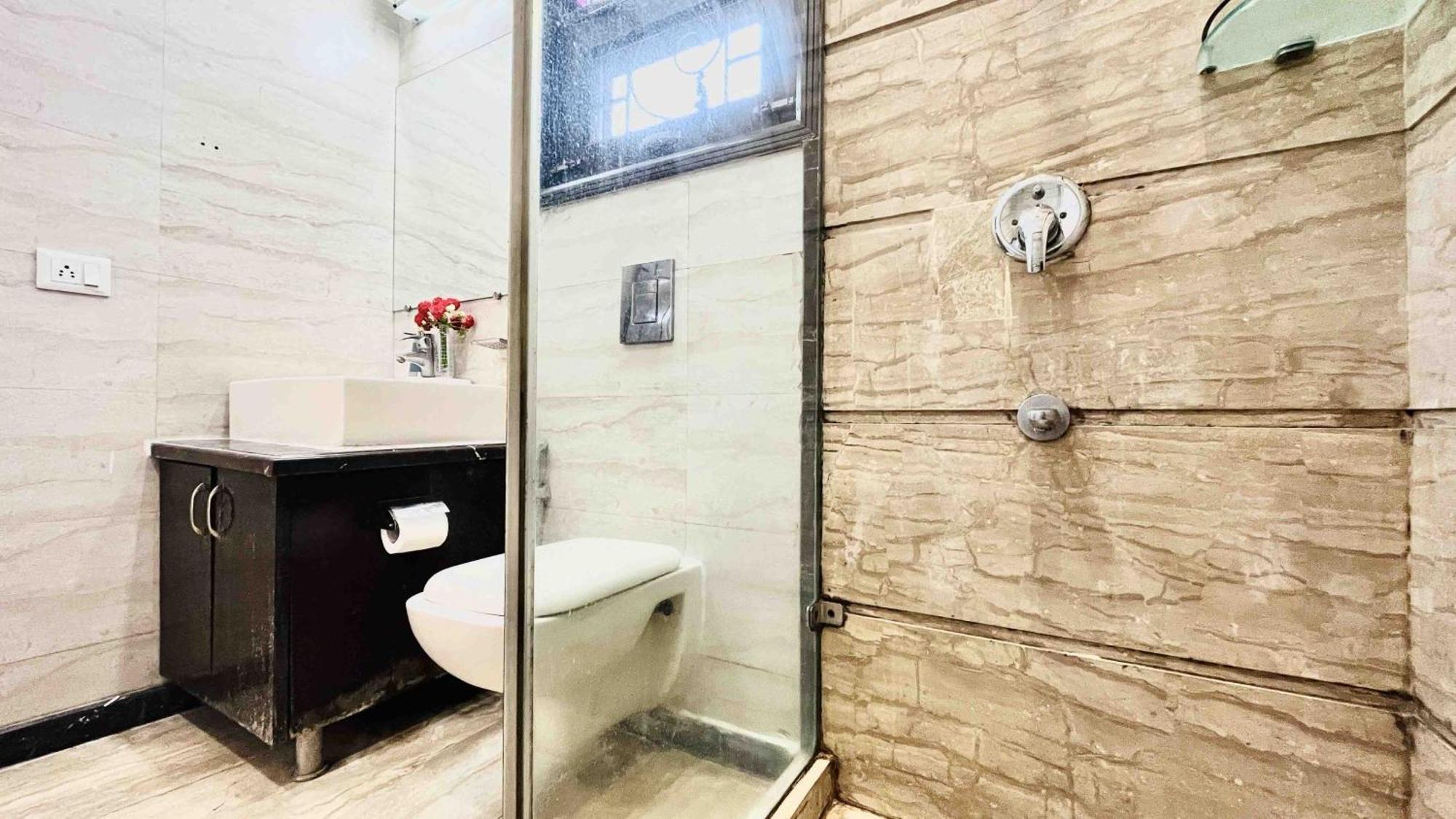 Olive Service Apartments - Greater Kailash New Delhi Room photo