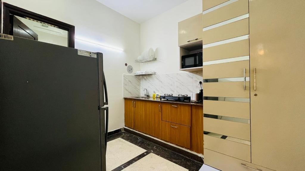 Olive Service Apartments - Greater Kailash New Delhi Exterior photo